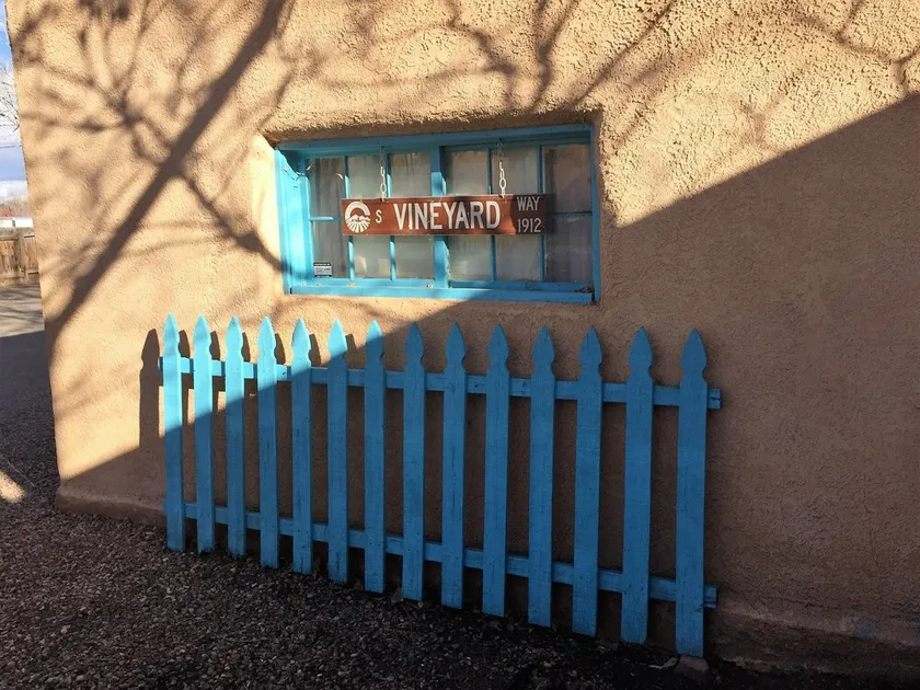 Authentic New Mexico Adobe Casita in wine country/hot air balloon mecca - Image 1