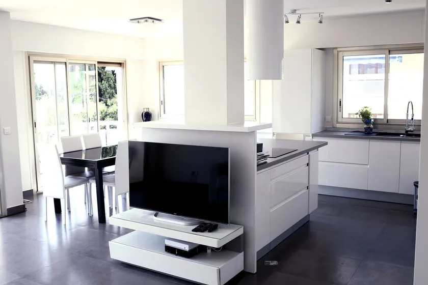BEAUTIFUL 3 ROOMS QUIET AND BRIGHT SEA VIEW - Image 1