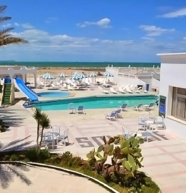 Solymar Beach Hotel - Image 1
