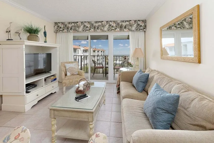 St Simons Island Spacious and Beachfront Condo! - Image 1