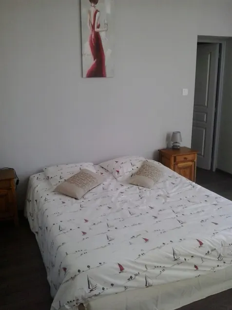 Cama y desayuno en villa - Image 1