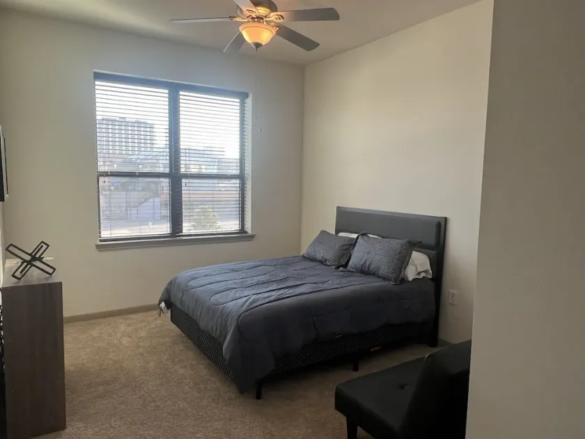 Luxury Midtown/ downtown apartment - Image 1