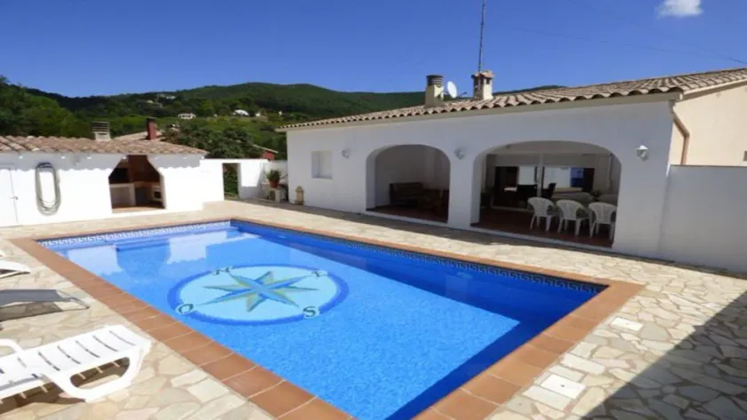 VILLA MARYLIN MELLEM EN CALONGE PLAYA DE ARO OG Palamos PÅ 1 til 6 personer. - Image 1