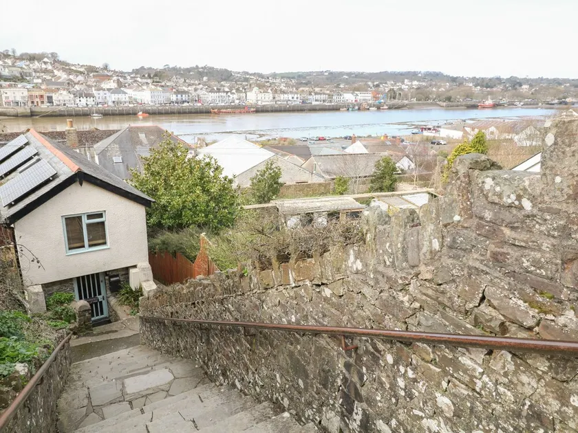 Springfield Cottage - Image 1