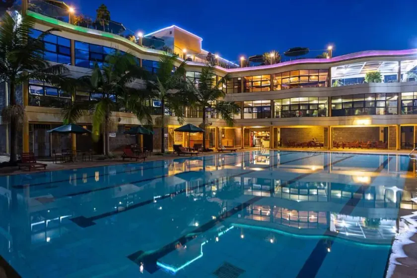 Roswam Hotel - Image 1