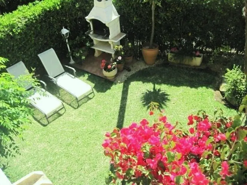 Perfect Summer/Winter let.Ideally Located for Beach/Rests/Shops. Air Con /Wi-f - Image 1