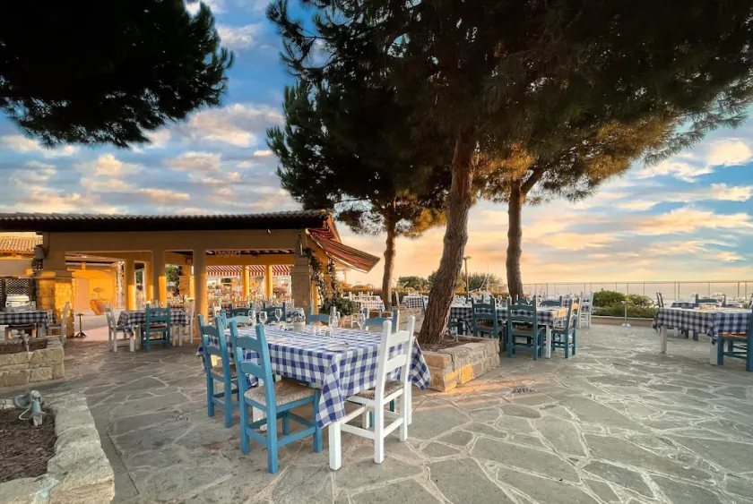 Stunning 5 Bed Villa Calantha with Fantastic Outside Space - Aphrodite Hills - Image 1