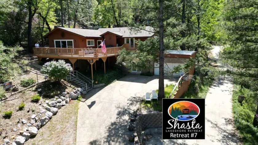 Luxury at the Lake - Large Lakeview - Game Room    - Shasta Lakeshore Retreat #7 - Image 1