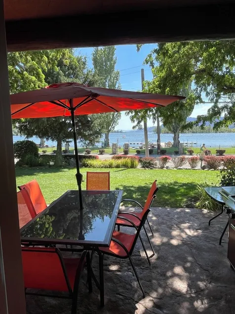 3 BR casa a schiera di lusso sul lago più caldo del Canada - Image 1