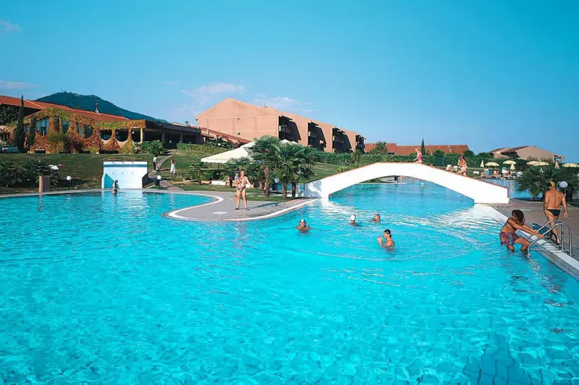 Nice Apartment in Loano With Shared Pool - Image 1