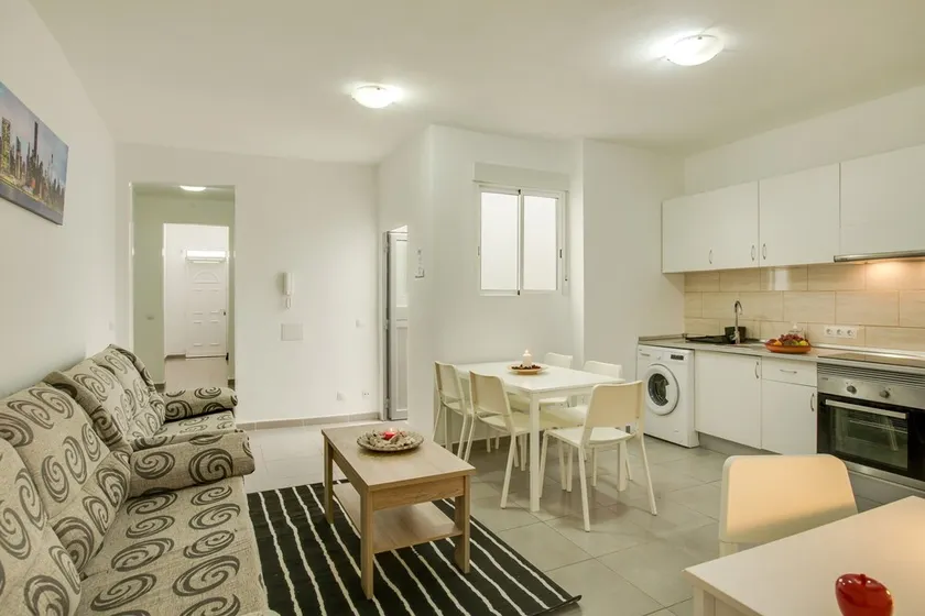 Ferienwohnung \"1A Van Halen\" in Meeresnähe mit WLAN & Ventilatoren - Image 1
