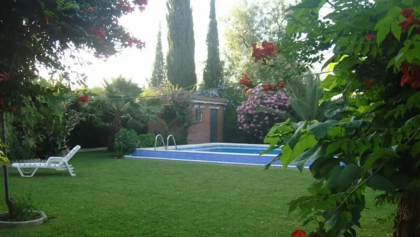 Vacker villa på 200m2 20 minuter från Sevilla, 8 personer, 1200m2 trädgård, wifi. - Image 1