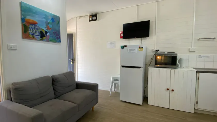The Captain's Manor on Cook Unit 5 - Image 1