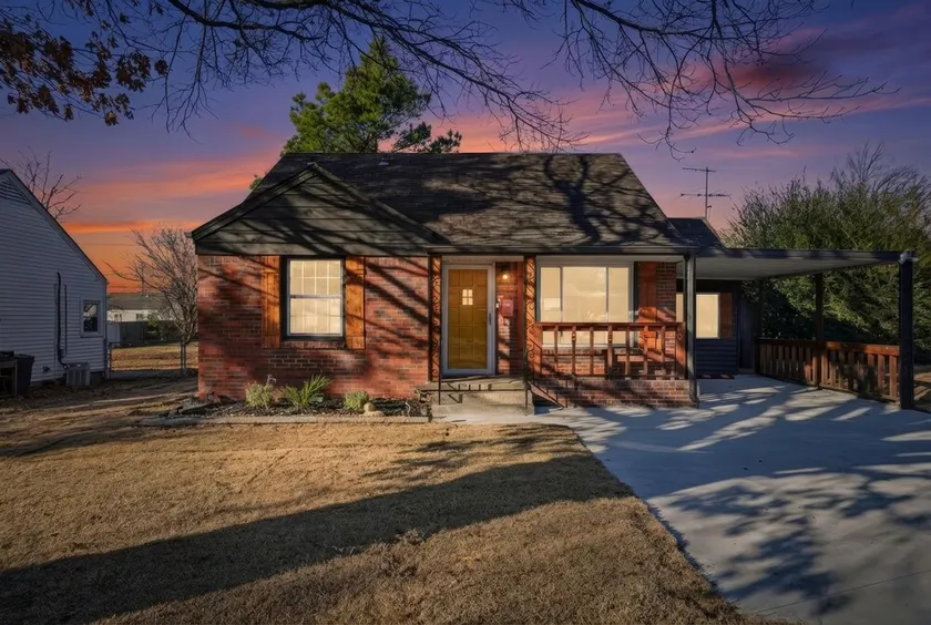 1940s Stunning Midtown Remodel | Expo / TU 1 Mile - Image 1
