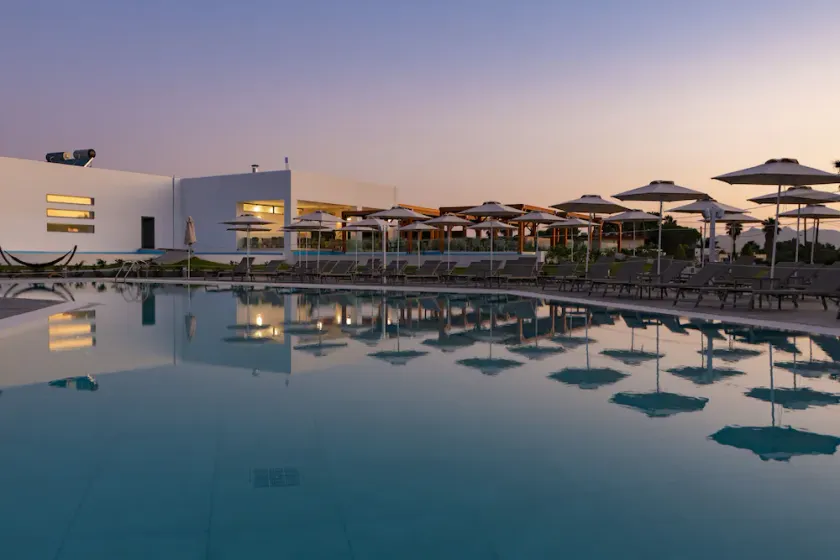 LAMBI RESORT - Image 1