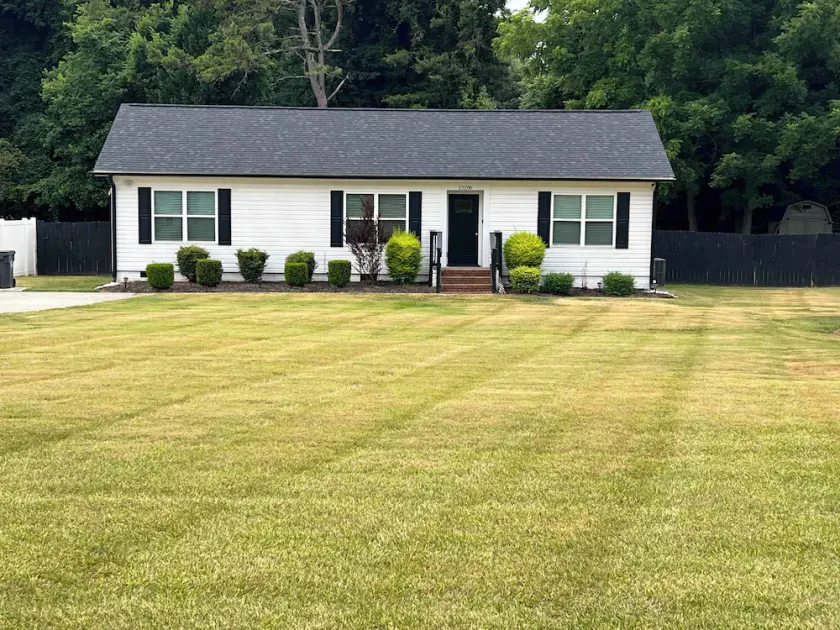 Huntersville House 3 bedrooms 2 Baths - Image 1