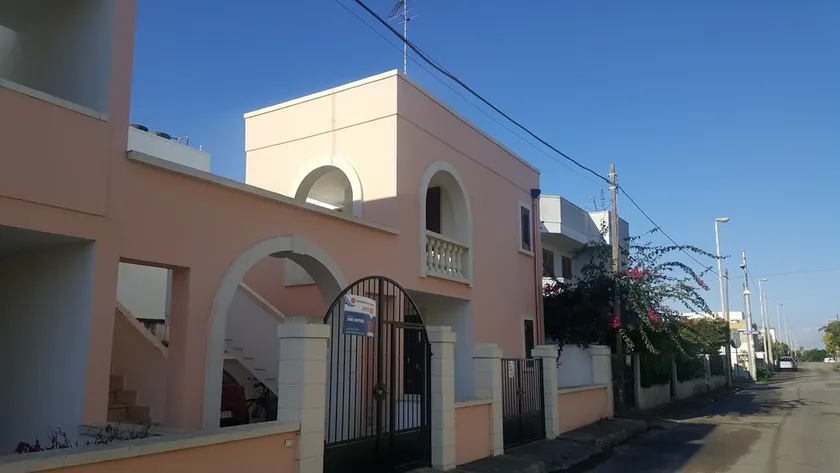 Cosy Apartment Near The Beach With Balcony Air Conditioning Pets Allowed - Image 1