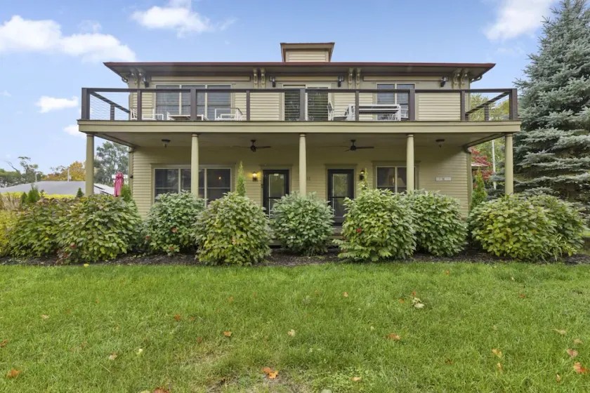 Douglas Retreat - Image 1