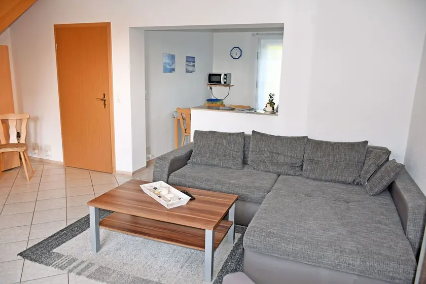 02 Semesterlägenhet Sehlen med terrass - semesterlägenheter på Rügen-familjen Lenz - Image 1