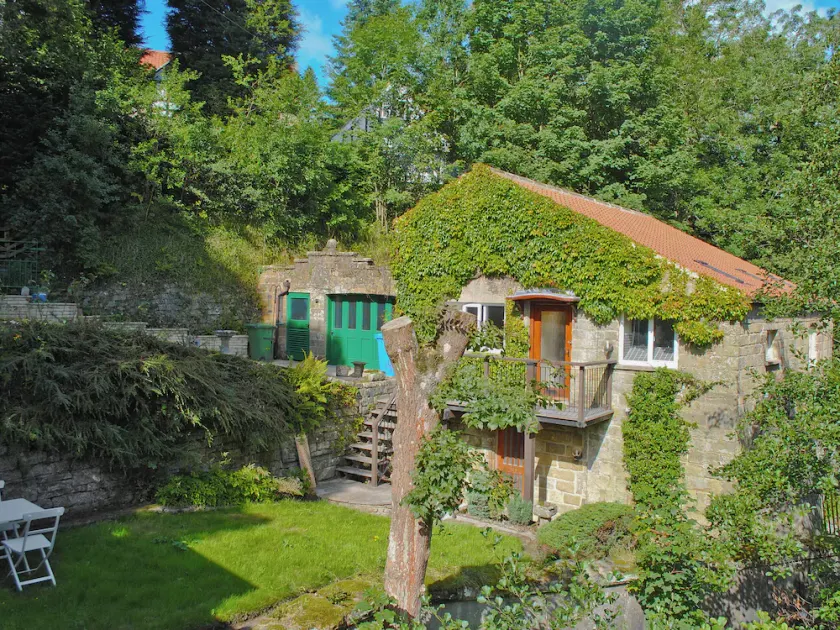 Pretty two storey holiday cottage right beside the village stream. - Image 1