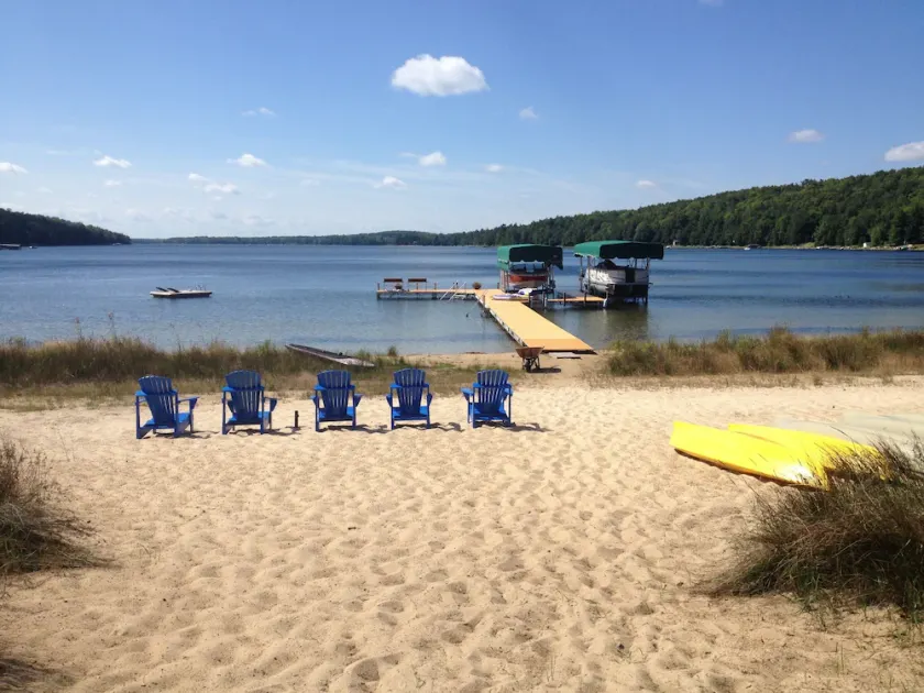 Beautiful Wisconsin Beach Retreat Lake Lucerne - Image 1