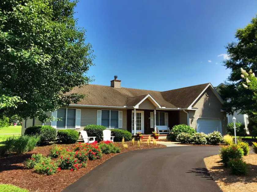 Familienurlaub Spot w / WIFI Pool Golf Tennis, 1. 5mi Beach Boardwalk Restaurants - Image 1