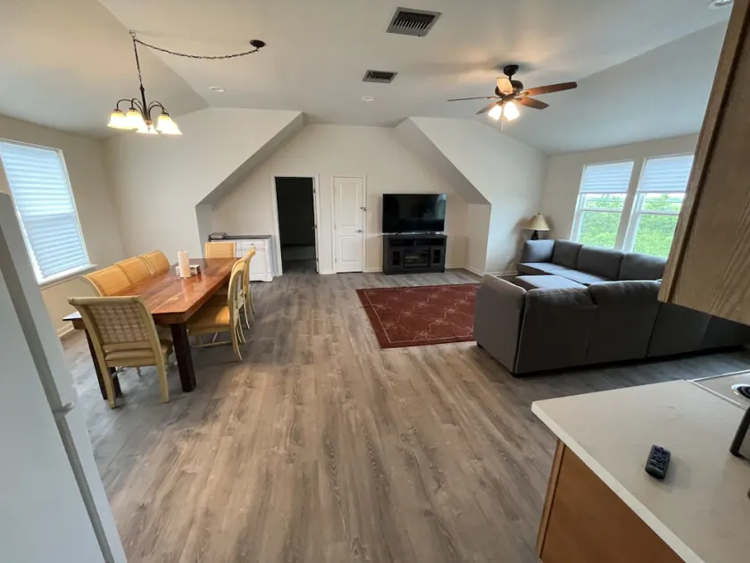 Fishing and Hunting Cottage in Shell Beach, St. Bernard, LA - Image 1