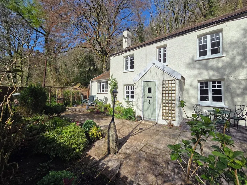 Cottage by the East Lyn River in the heart of Exmoor National Park near Lynmouth - Image 1