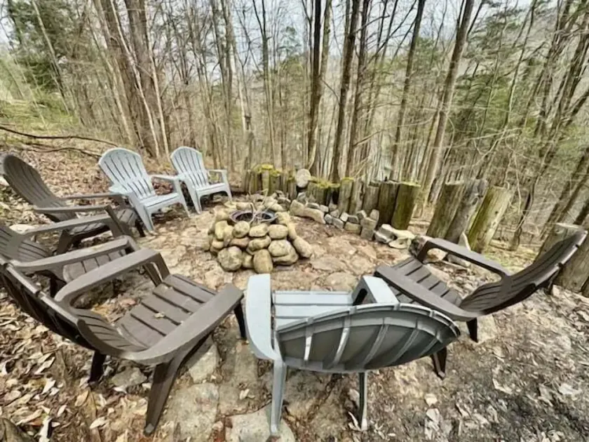 Lakeside Treehouse Near Center Hill Lake - Image 1