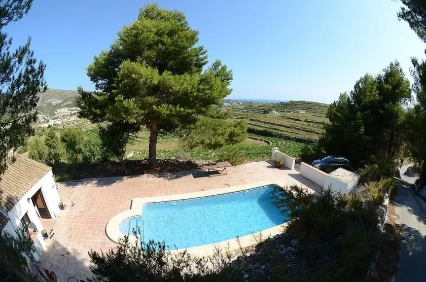 Secluded Villa with heated private pool and far-reaching sea views - Image 1