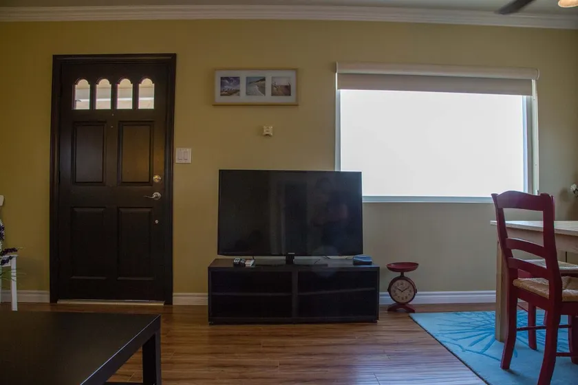 OLD TOWN CUTE AWESOME BEACH HOUSE BEST  LOCATION  <br>ICE COLD A/C  !<br>CLOSE TO SAND - Image 1