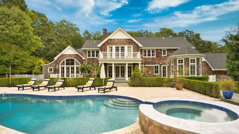 Pristine estate sited on 4 acres of land, 1,700 SF pool pavilion with... - Image 1