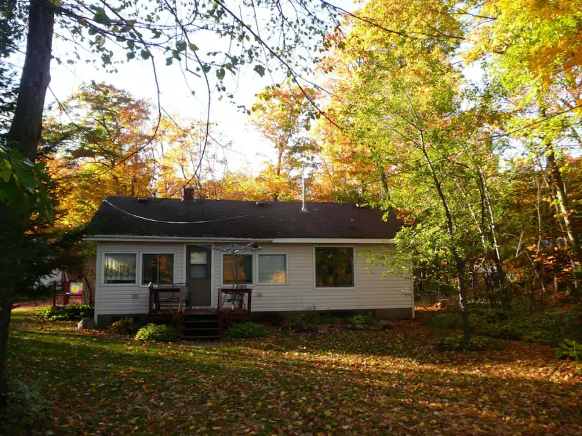 YEAR-ROUND  RENTAL CABIN on the Historic Flambeau. Boat, Canoe, Fish & Fun! - Image 1