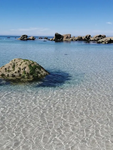 Just a stone's throw from the beach. House completely renovated in 2020; sleeps 6–8. - Image 1