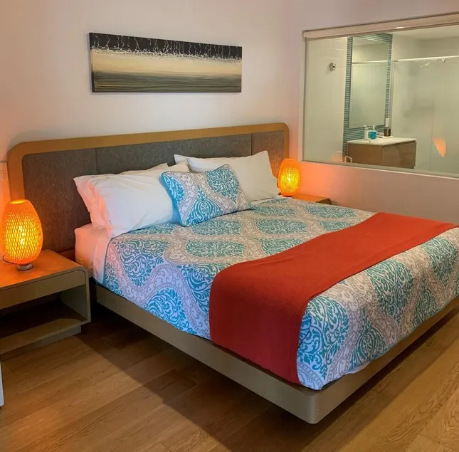 Modern 1-Bedroom Apartment & direct access to the lagoon - Image 1