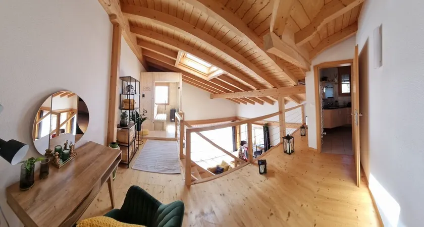 Cozy Alpine Retreat with Private Sauna & Stunning Lake and Mountain Views - Image 1