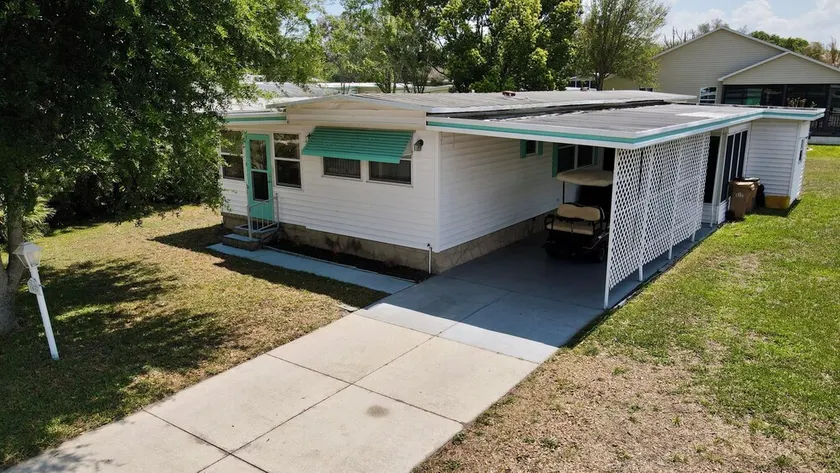 2 BR, 2 B Home.w/ Golf Cart  Located in The Villages.1 Mile from Spanish Springs - Image 1