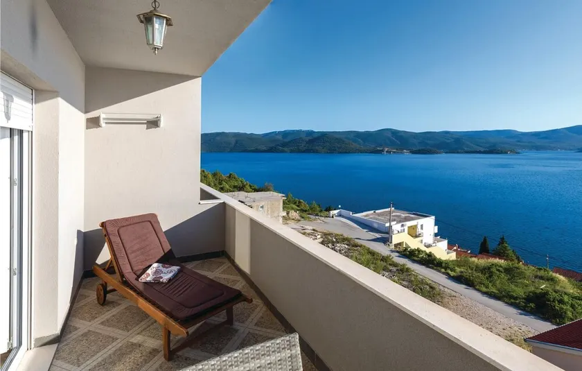 1 bedroom awesome apartment in Klek - Image 1