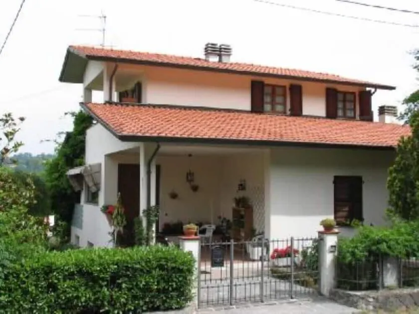 Villa mit Garten auf dem Land 10 Minuten vom Zentrum von Aulla entfernt - Image 1