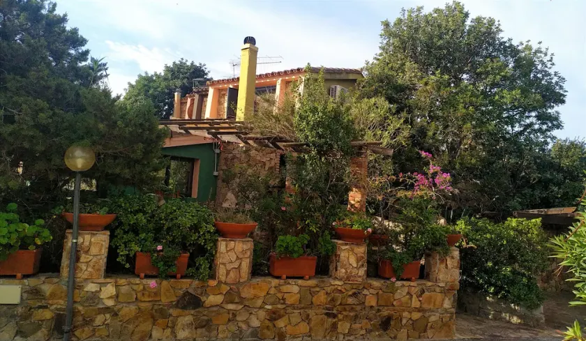 Villa Milena Villasimius, WiFi gratuito, Ampio Giardino a 300 m dal Mare - Image 1