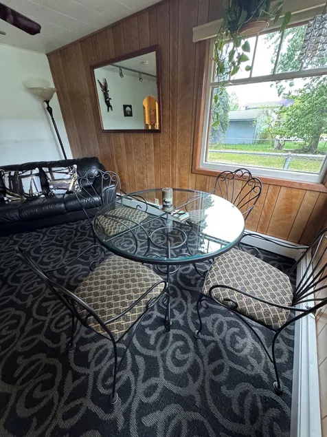 Downtown Gated Hideaway - Image 1