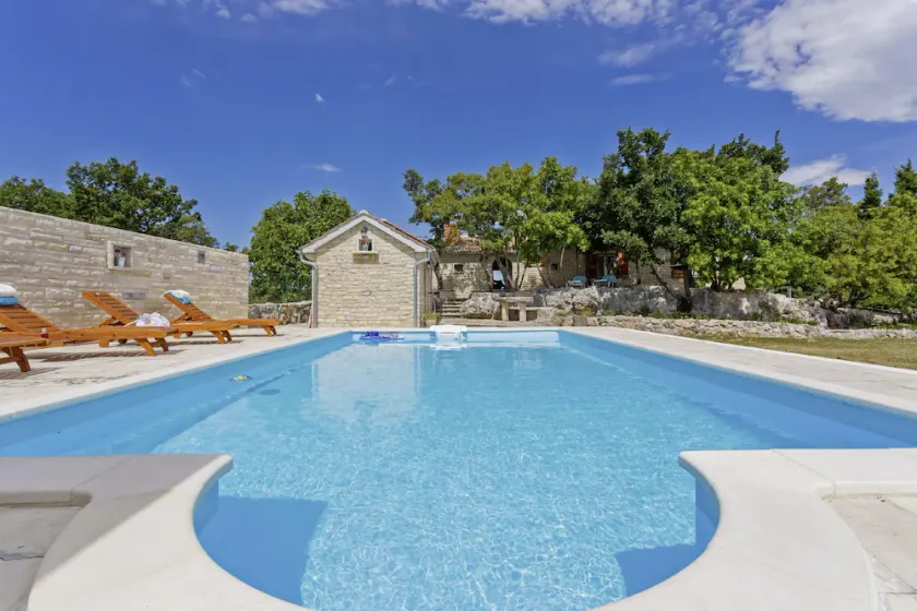 Holiday house Maslina * 2000 m2 garden, private pool, free WiFi - Image 1