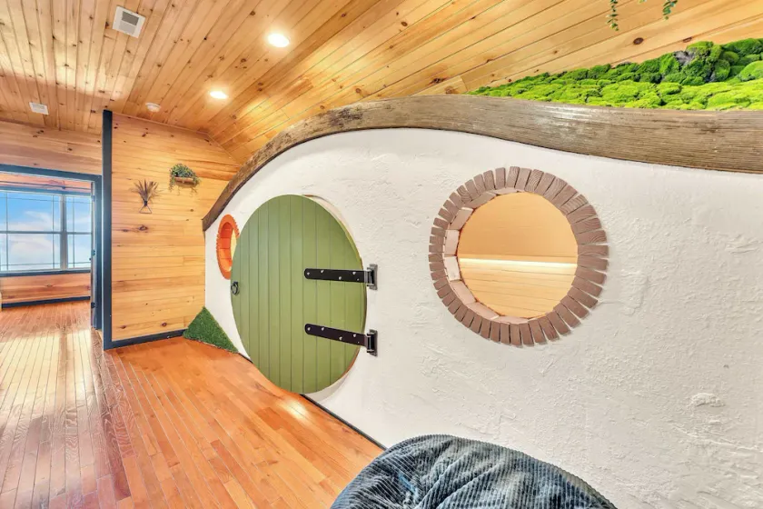 INNENPOOL! ATEMBERAUBENDER AUSBLICK! HOT TUB, KAMIN, FEUERWEHR!  Chatt TN 21 Meilen - Image 1