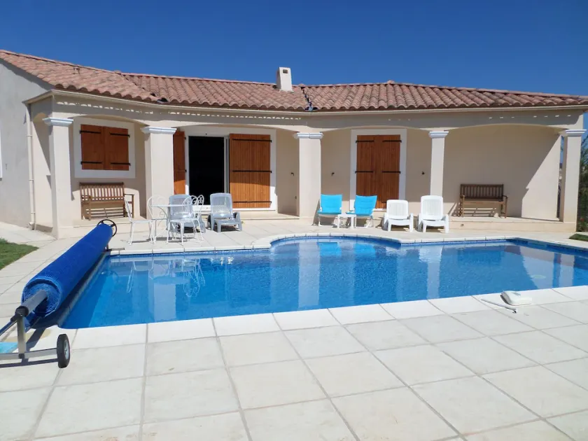 Klimatisierte Villa mit eigenem Pool und Panoramablick - Image 1