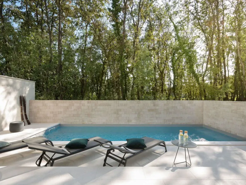 Wunderbares  Ferienhaus für 10 Gäste mit  W-LAN, privatem Pool, Klimaanlage, TV und Terrasse - Image 1