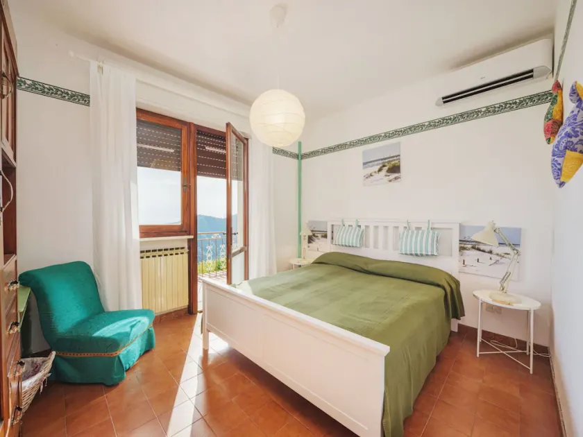 Schönes alleinstehendes Ferienhaus für 6 Gäste mit  W-LAN, Klimaanlage, TV und Innenhof - Image 1