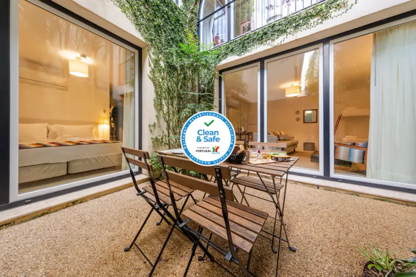 My Suite Lisbon Serviced Apartments - Principe Real - Image 1
