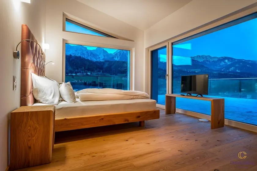 Boutique Aparthotel Chalets Coburg - Image 1