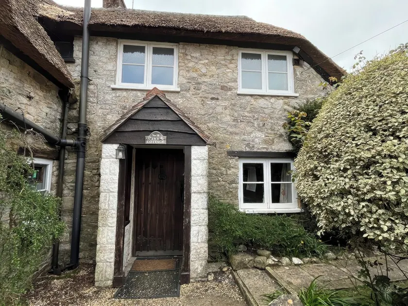 Ivy Cottage, OUEST LULWORTH - Image 1
