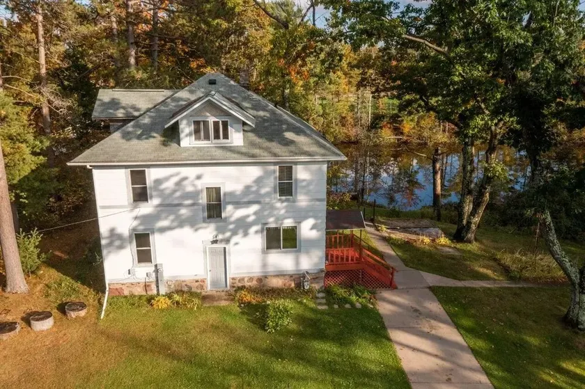 Lakeside Luxury on Upper & Lower Post Lake Channel - Image 1